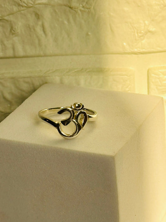 Divine Om Ring