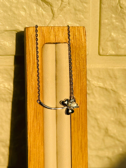 Stem & Shine Neckpiece