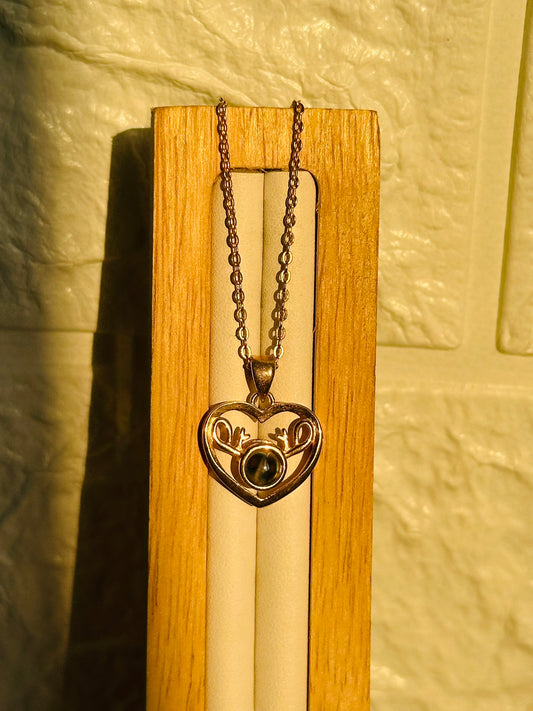 Heart Reindeer Neckpiece