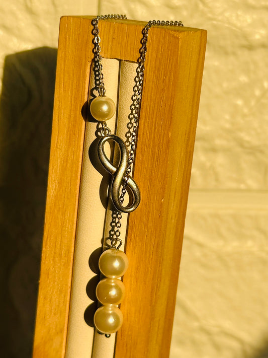 Pearl Infinity Neckpiece