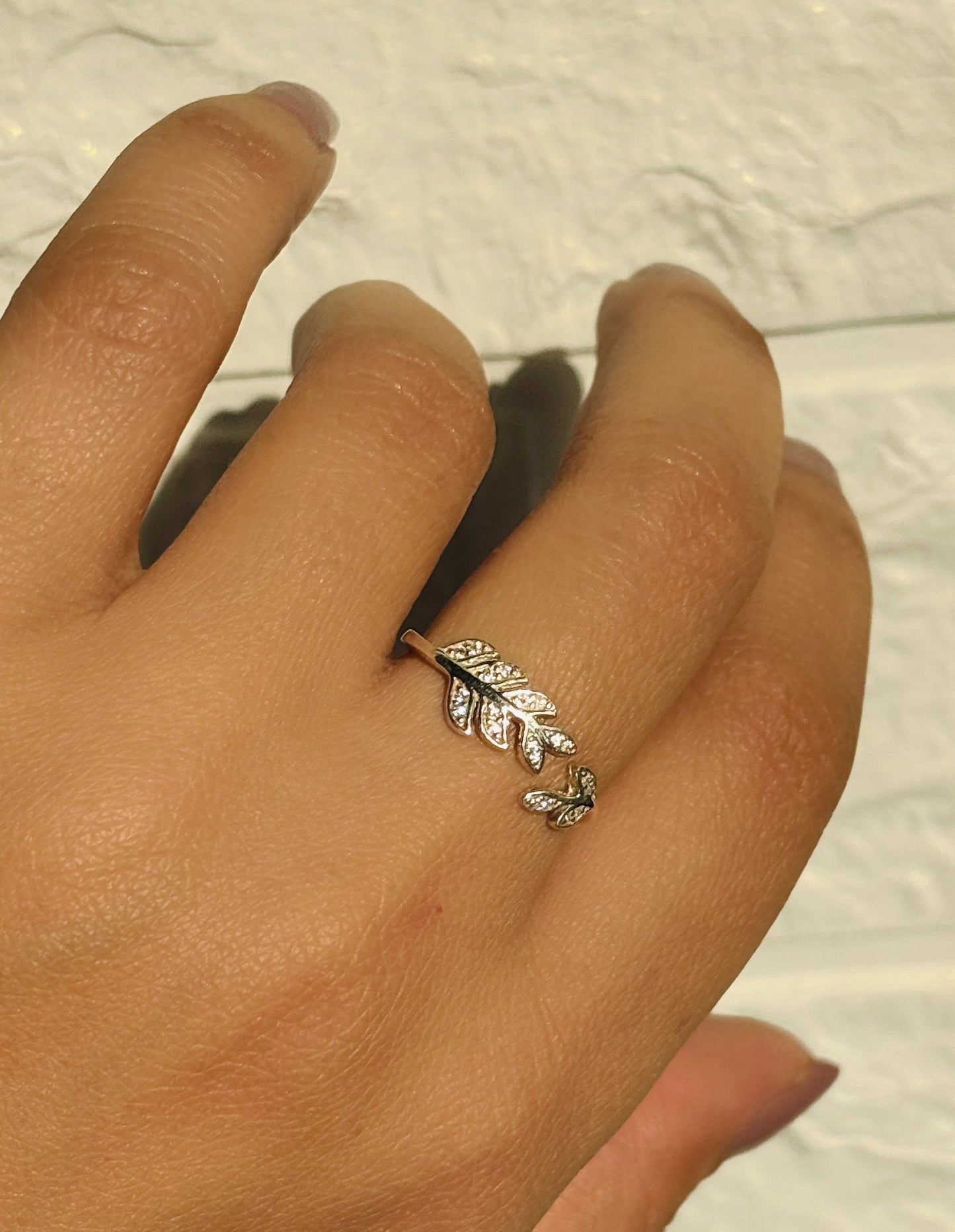 leafy sparkle ring