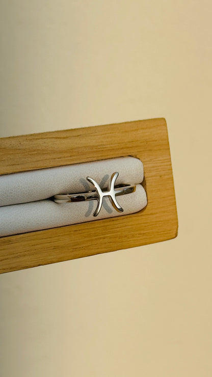 Zodiac Pisces Ring