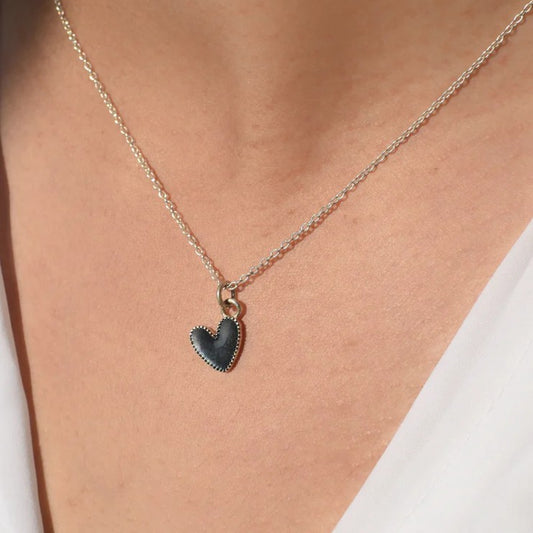 Black Bliss Neckpiece