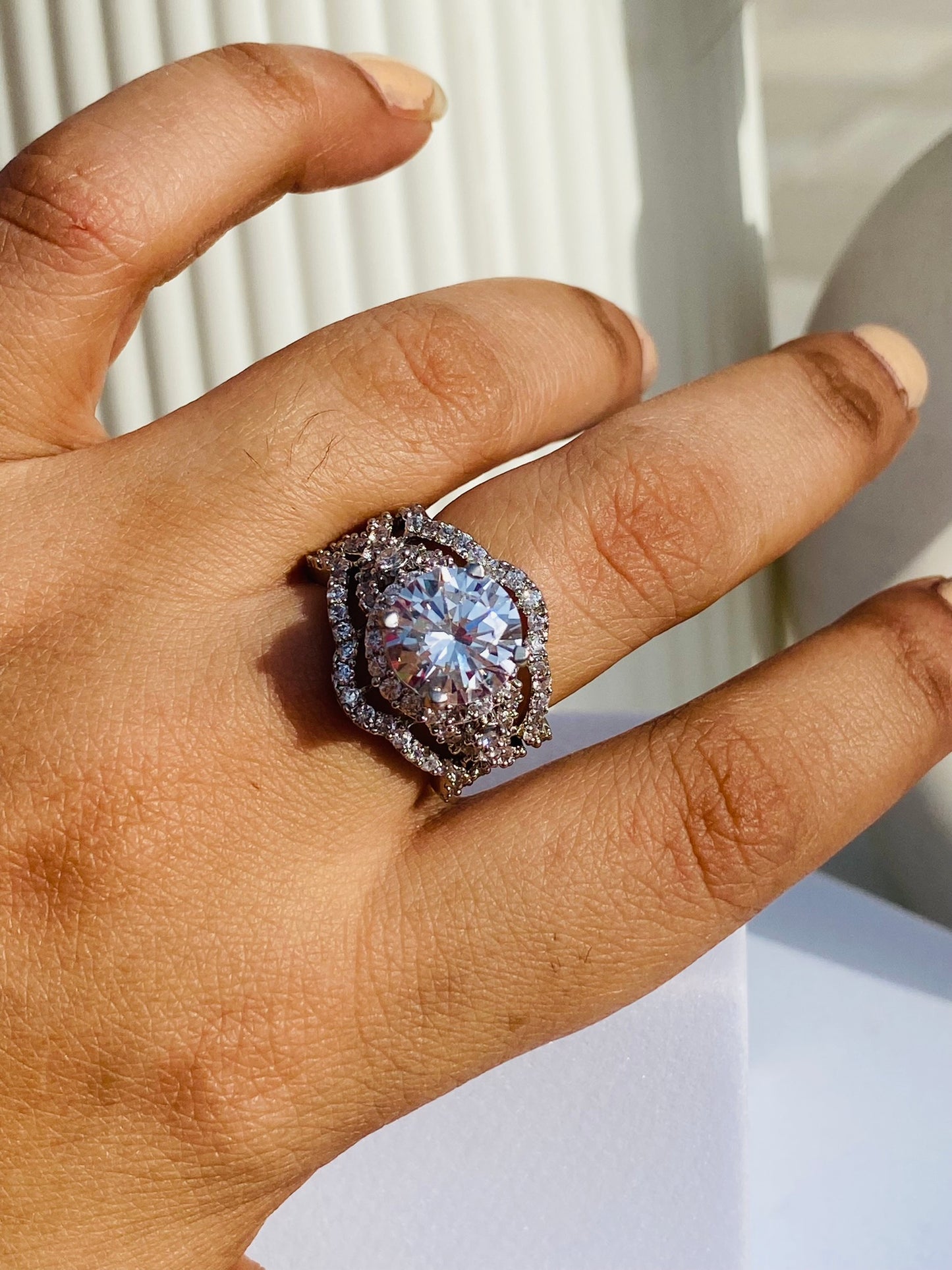 queen solitaire ring