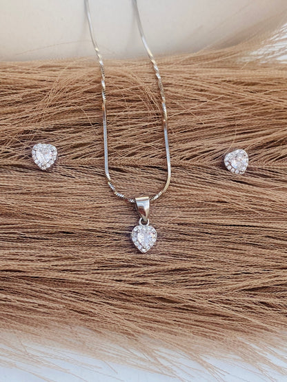 Sparkling Heart Pendant Set