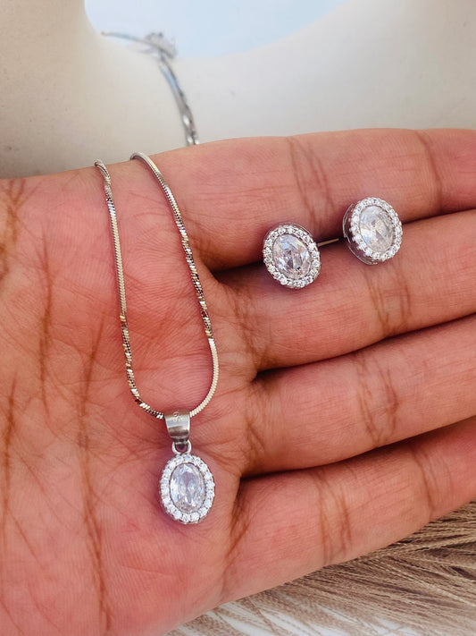 Oval Bliss Pendant Set