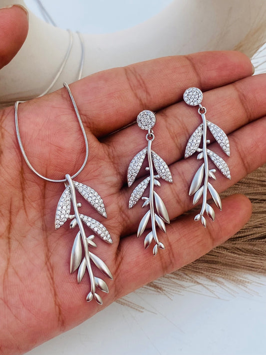 Celestial Leaf Pendant Set
