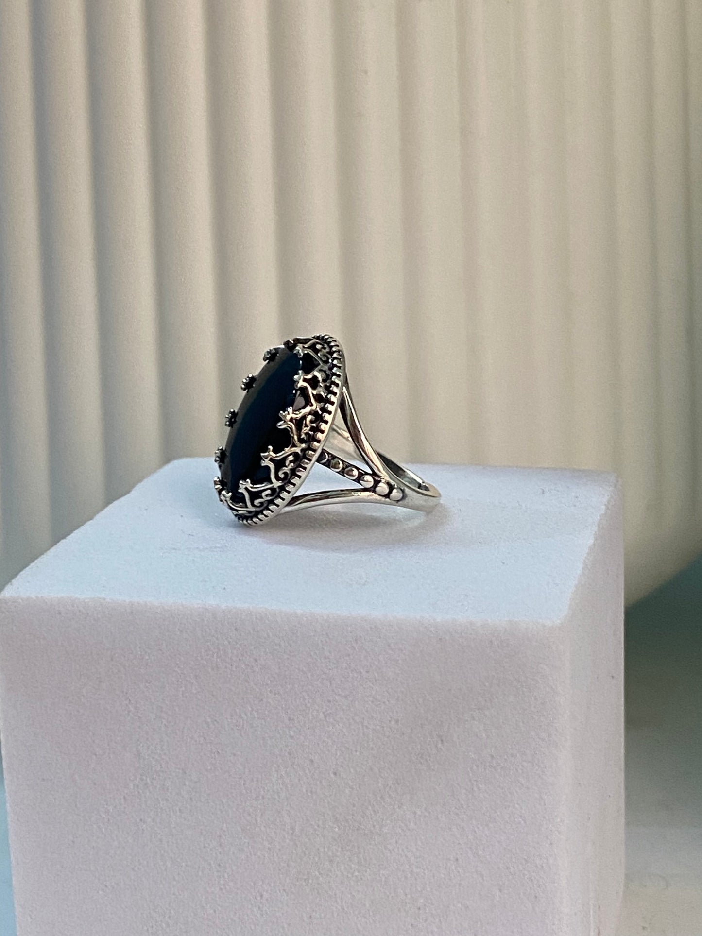 mystic oval onyx ring