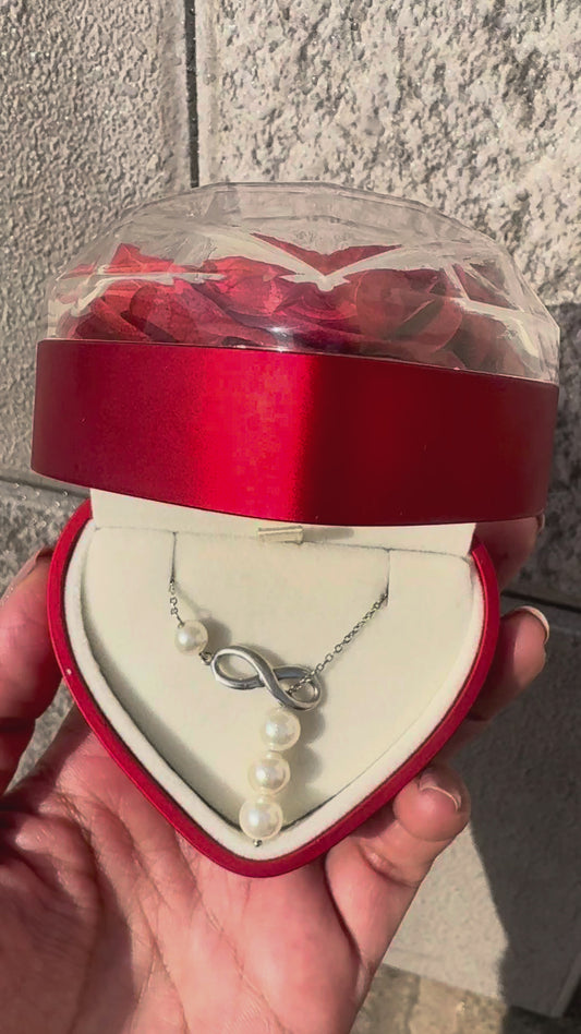 Pearl Infinity Neckpiece