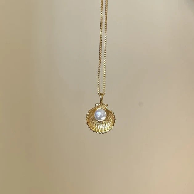 sea shell pendant