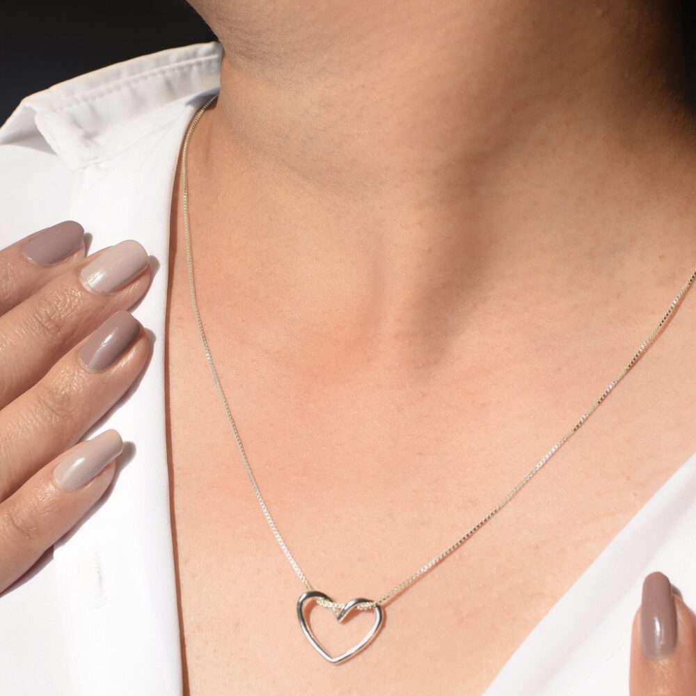 Pinteresty Heart Neckpiece