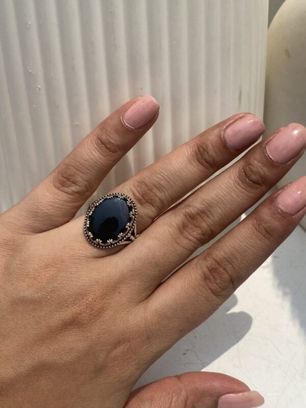 Mystic oval onyx ring - Image 3