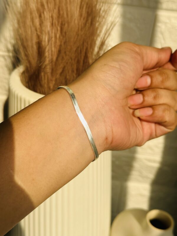 Flat Chain Bracelet - Image 3