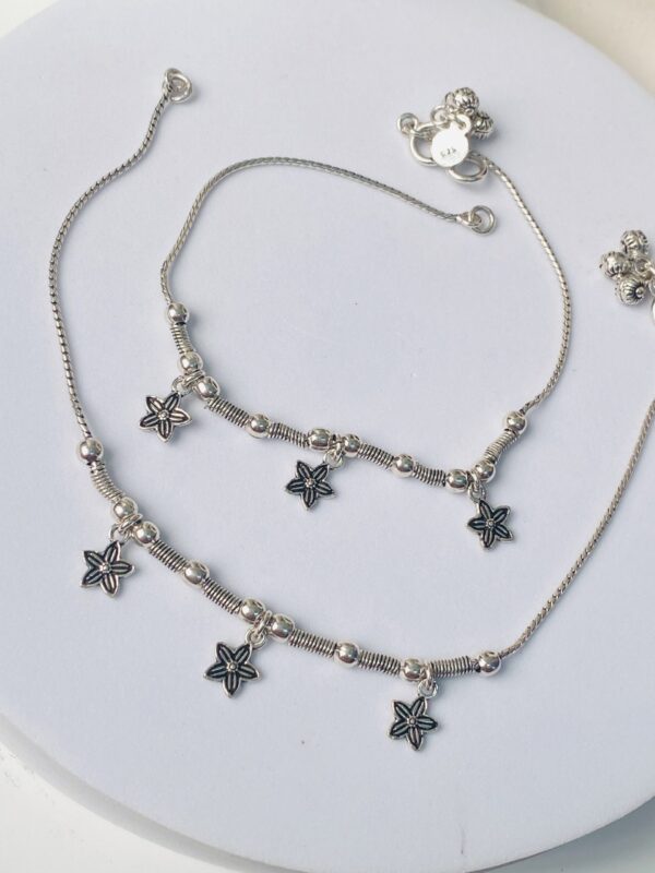 Oxo Star Anklet - Image 4