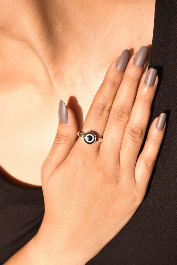Blue eye ring