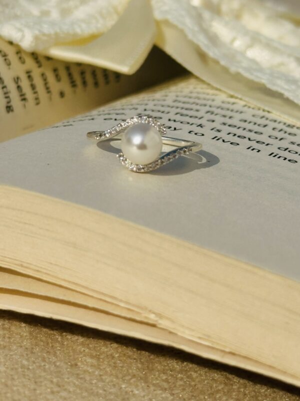 Aurora Pearl Ring - Image 2