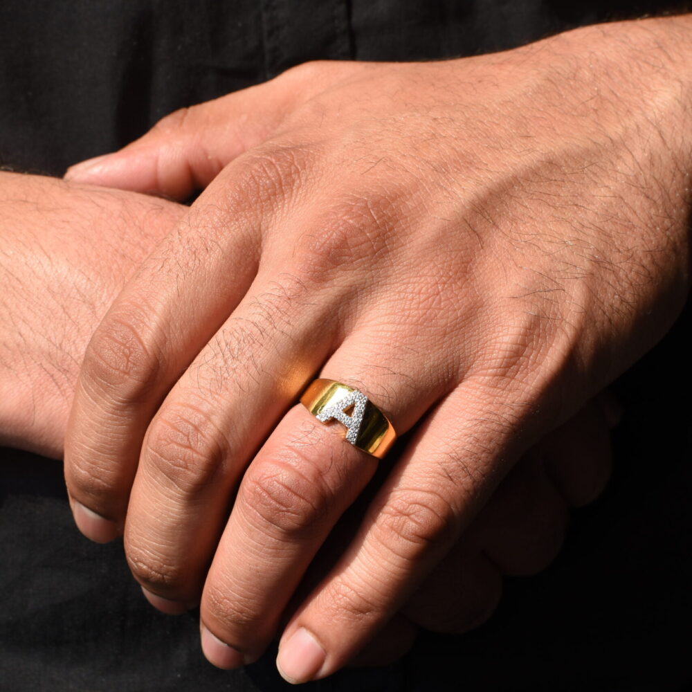 Signature ring