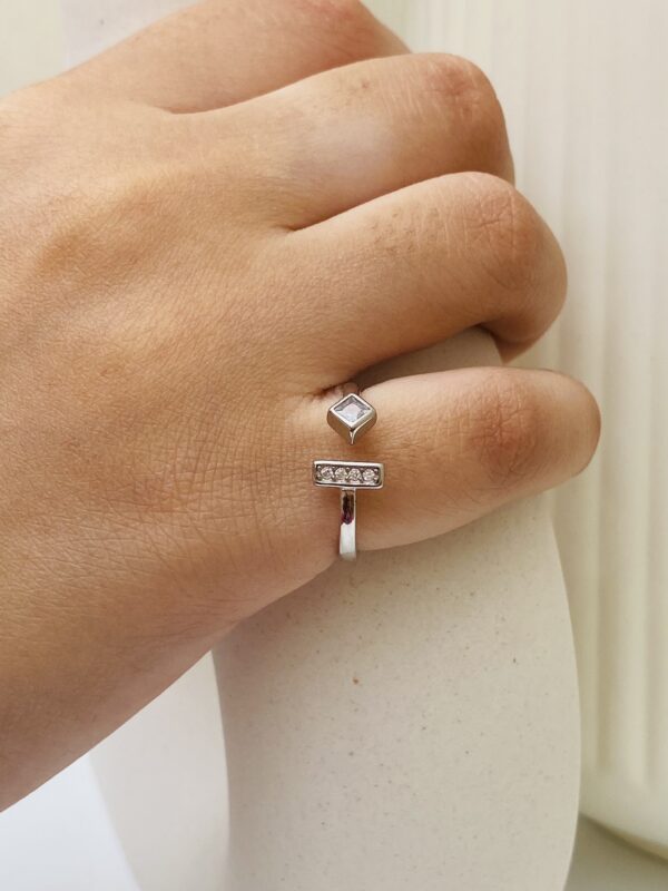 Solitaire Ring - Image 3