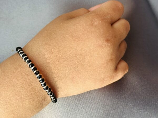 Black Beaded Nazariya