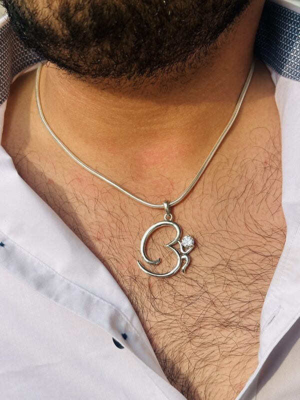 Divine Om Chain Locket - Image 3