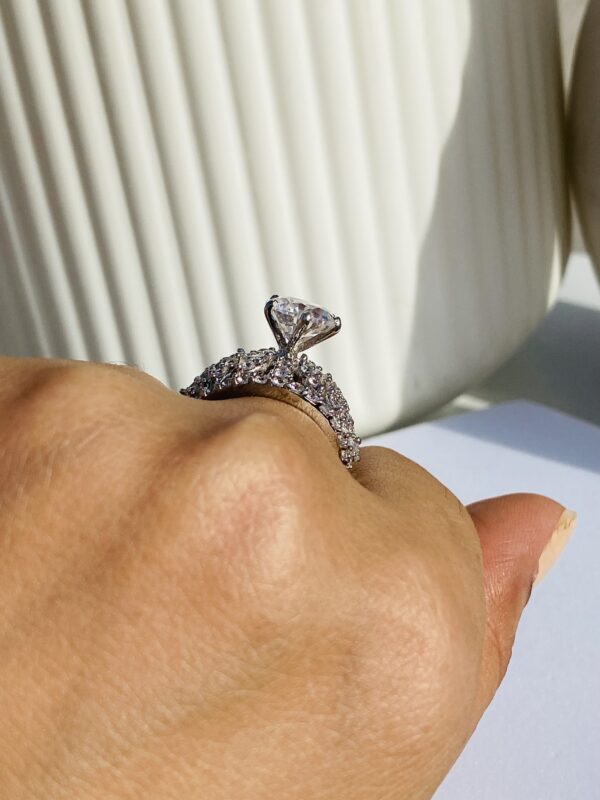 Queen Solitaire Ring - Image 3