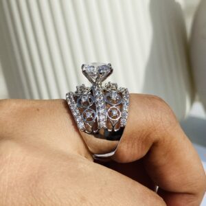 Queen Solitaire Ring - Image 5
