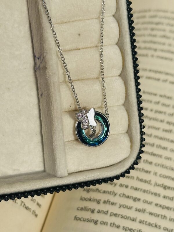 Eternal Wing Neckpiece - Image 3