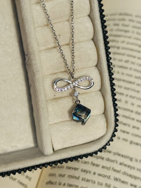 Forever Framed Neckpiece - Image 3