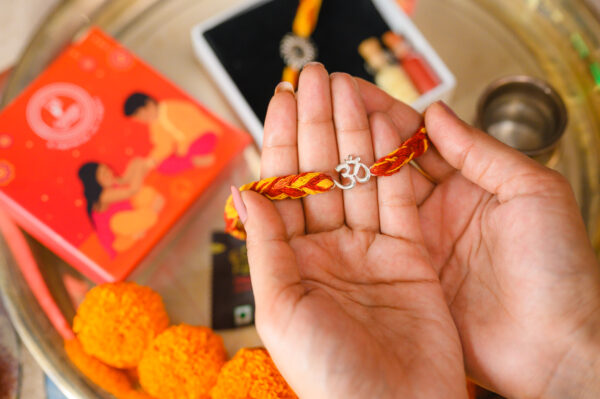 Divine Om Rakhi - Image 3