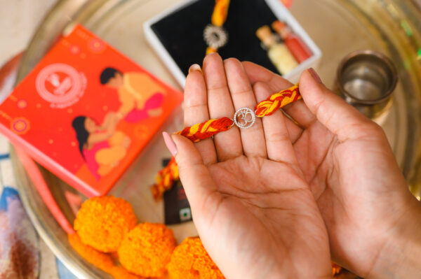 Om Glow Rakhi - Image 3