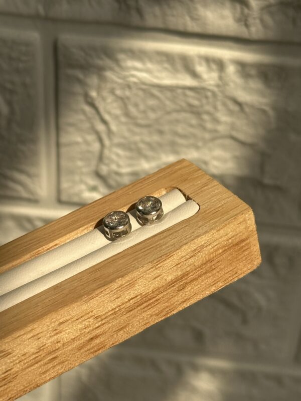 Minimal Studs - Image 2