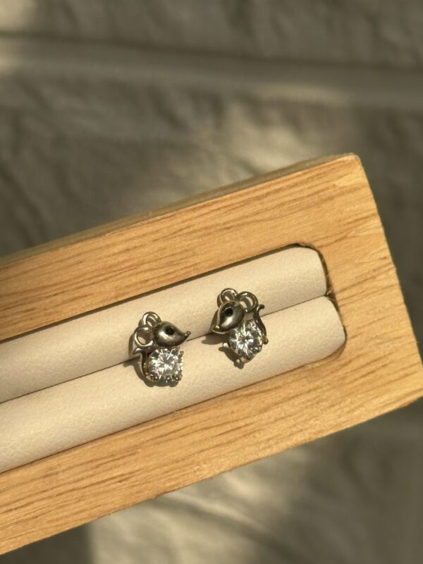 Minimal Studs - Image 3