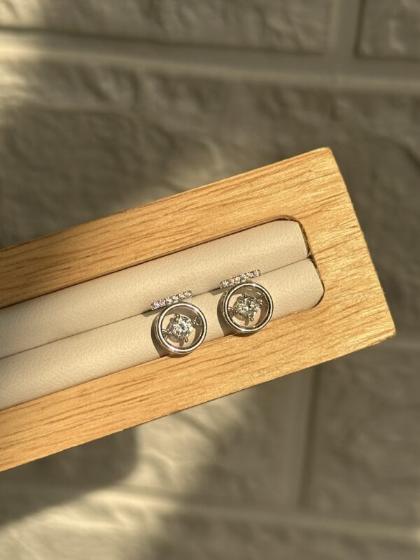 Minimal Studs - Image 2