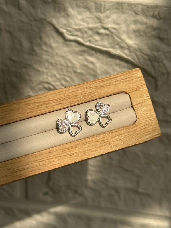 Minimal Studs - Image 2