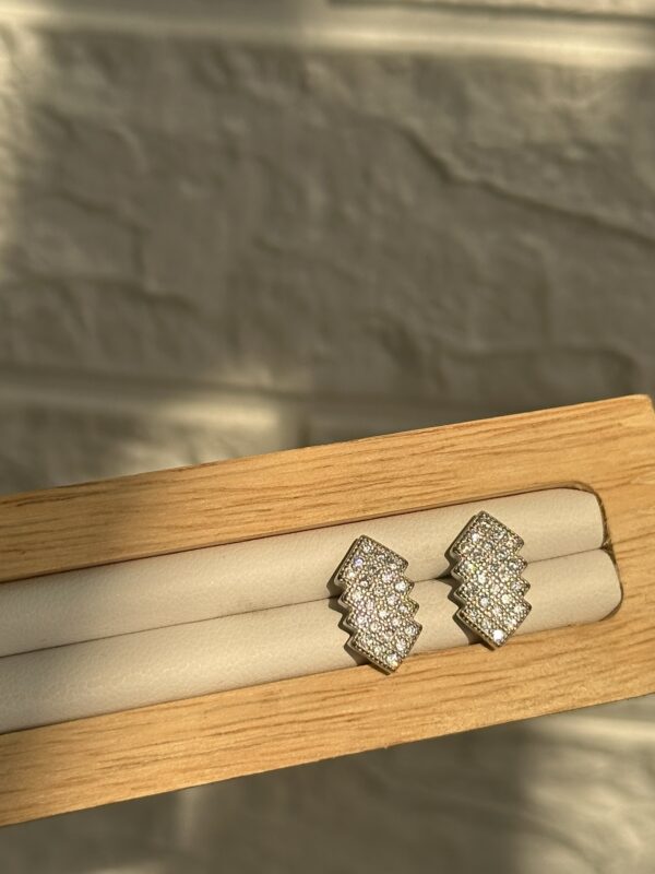 Minimal Studs - Image 2