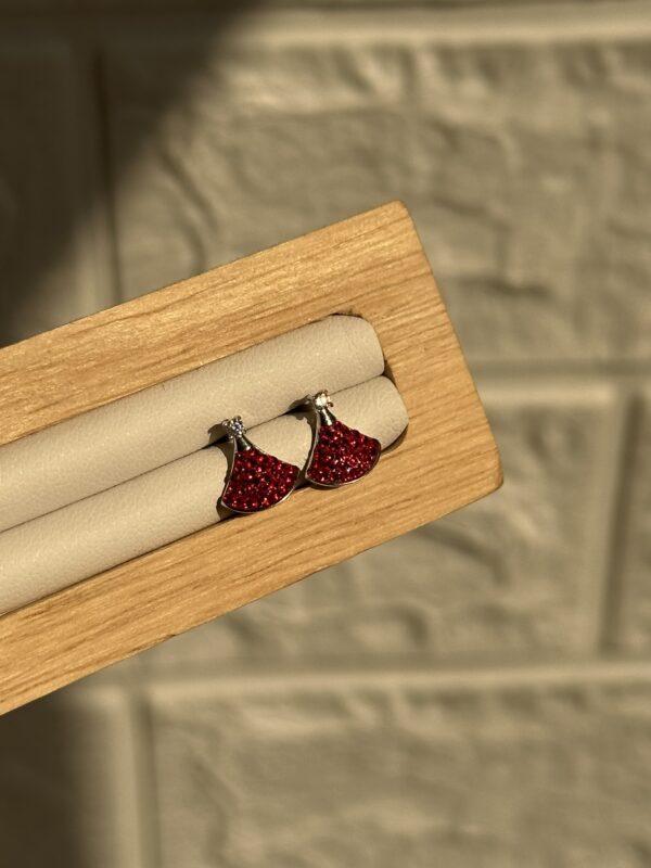 Minimal Studs - Image 2