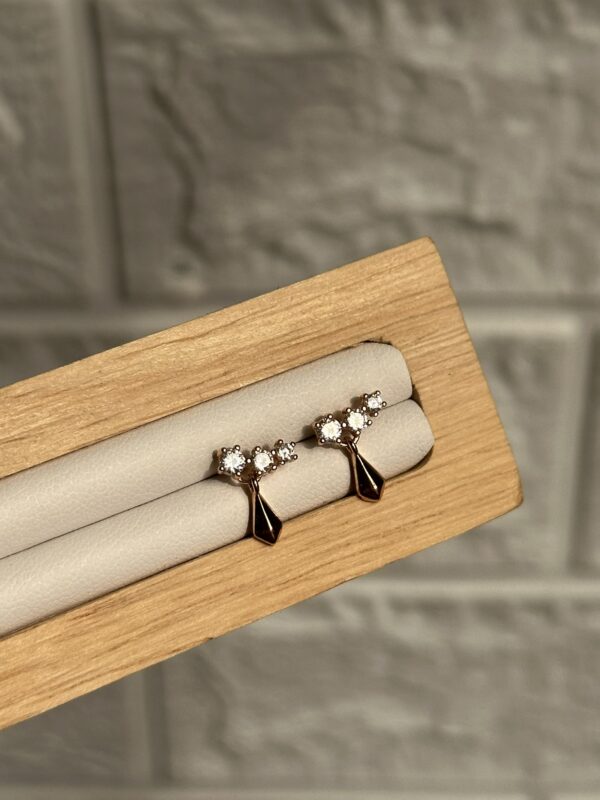 Minimal Studs - Image 3