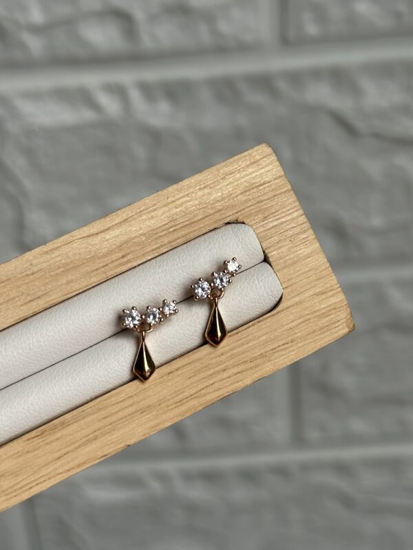Minimal Studs - Image 2
