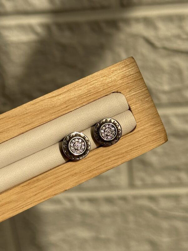 Minimal Studs - Image 3