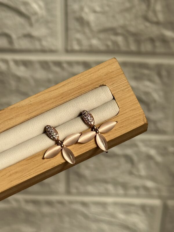 Minimal Studs - Image 2