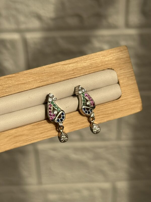 Minimal Studs