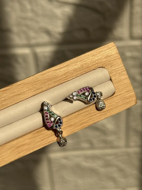 Minimal Studs - Image 3
