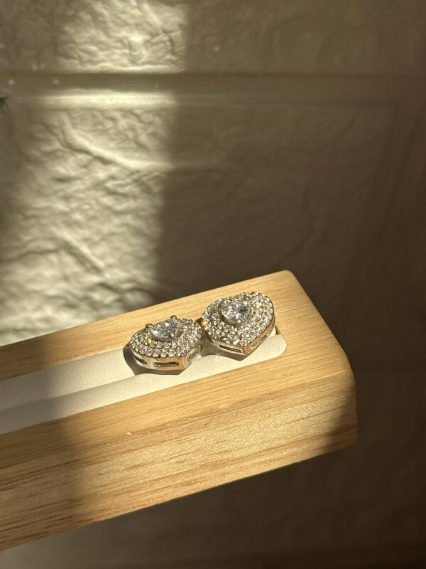 Minimal Studs - Image 4