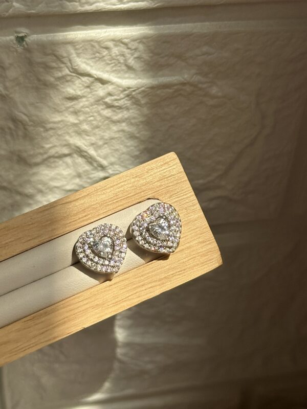 Minimal Studs - Image 3