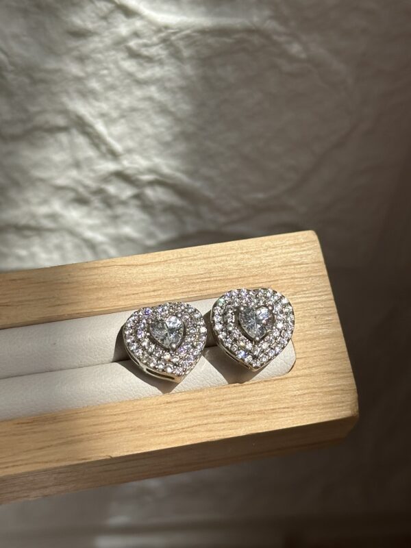 Minimal Studs - Image 2